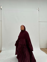 Load image into Gallery viewer, Terre Silken Abaya | Rouge Royale