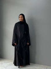 Load image into Gallery viewer, Terre Silken Abaya | Obsidian